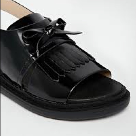 🔥SOLD🔥 Asos Black Chunky Fringe Sandal - Picture 2 of 7